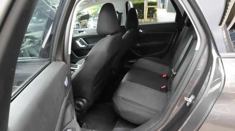 Peugeot 308 1.6HDI/SW Active/Автомат/Навигация/FullLed, снимка 11 - Автомобили и джипове - 51897250