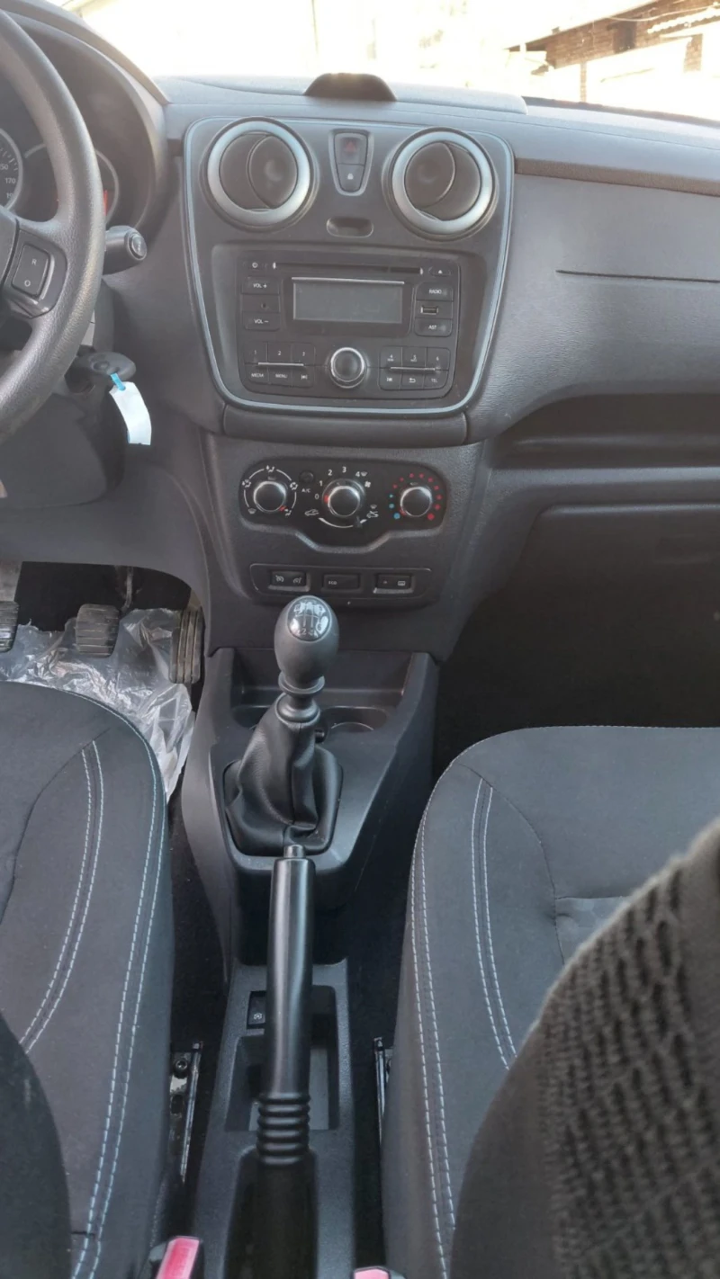 Dacia Lodgy 1, 5 dci , снимка 14 - Автомобили и джипове - 52156588