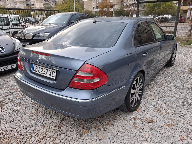 Mercedes-Benz E 320 3.2i* ГАЗ* АВТОМАТ* СЕДАН, снимка 4 - Автомобили и джипове - 52459781