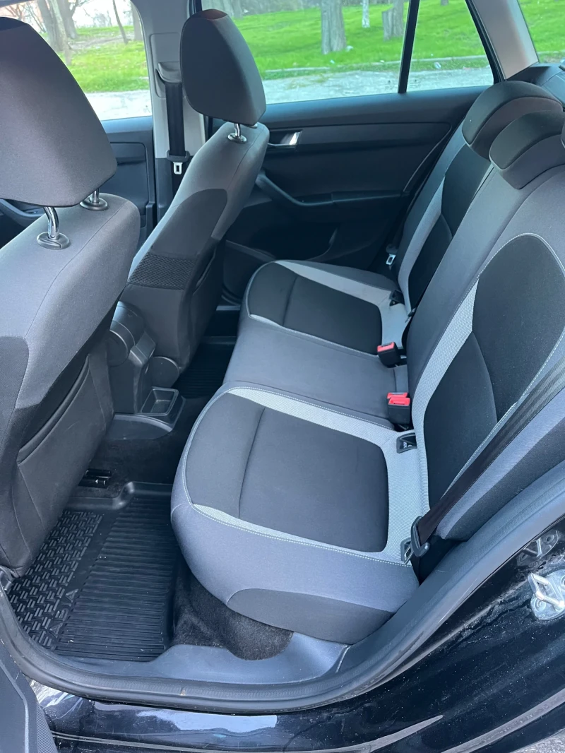 Skoda Fabia, снимка 11 - Автомобили и джипове - 52774506