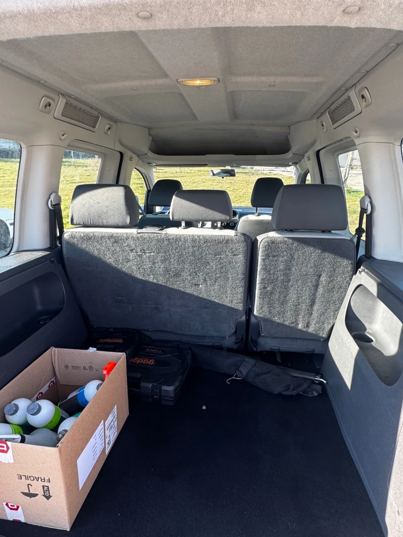 VW Caddy, снимка 12 - Автомобили и джипове - 52913544