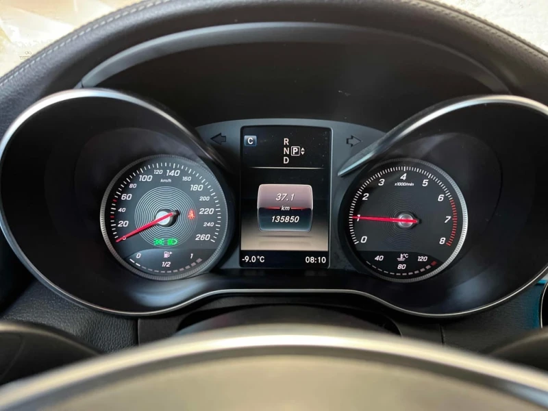 Mercedes-Benz C 300 * CARFAX * БЕЗ ПЪРВОНАЧАЛНА ВНОСКА, снимка 8 - Автомобили и джипове - 53265190