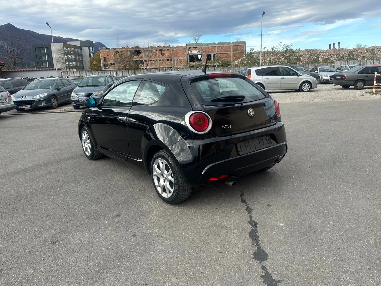 Alfa Romeo MiTo 1.4i - КЛИМАТИК - изображение 7