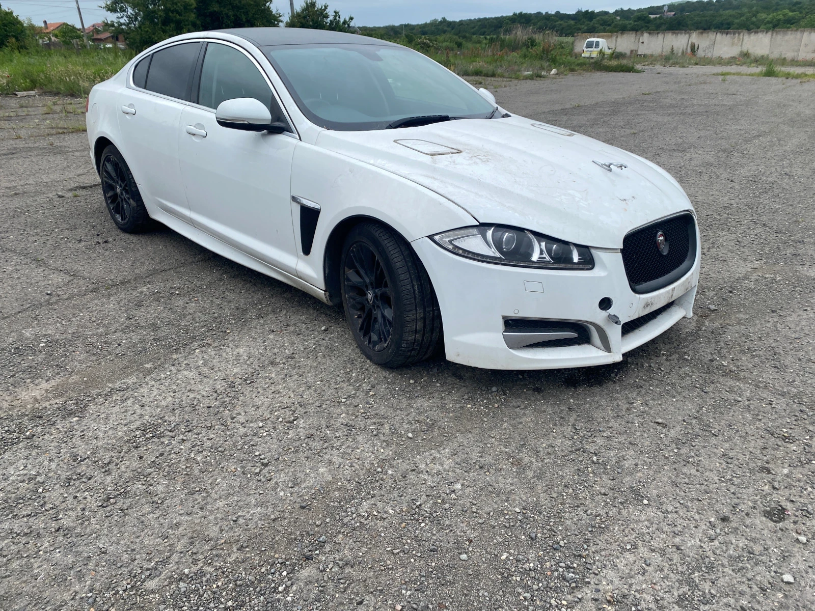 Jaguar Xf 2.2d - изображение 2