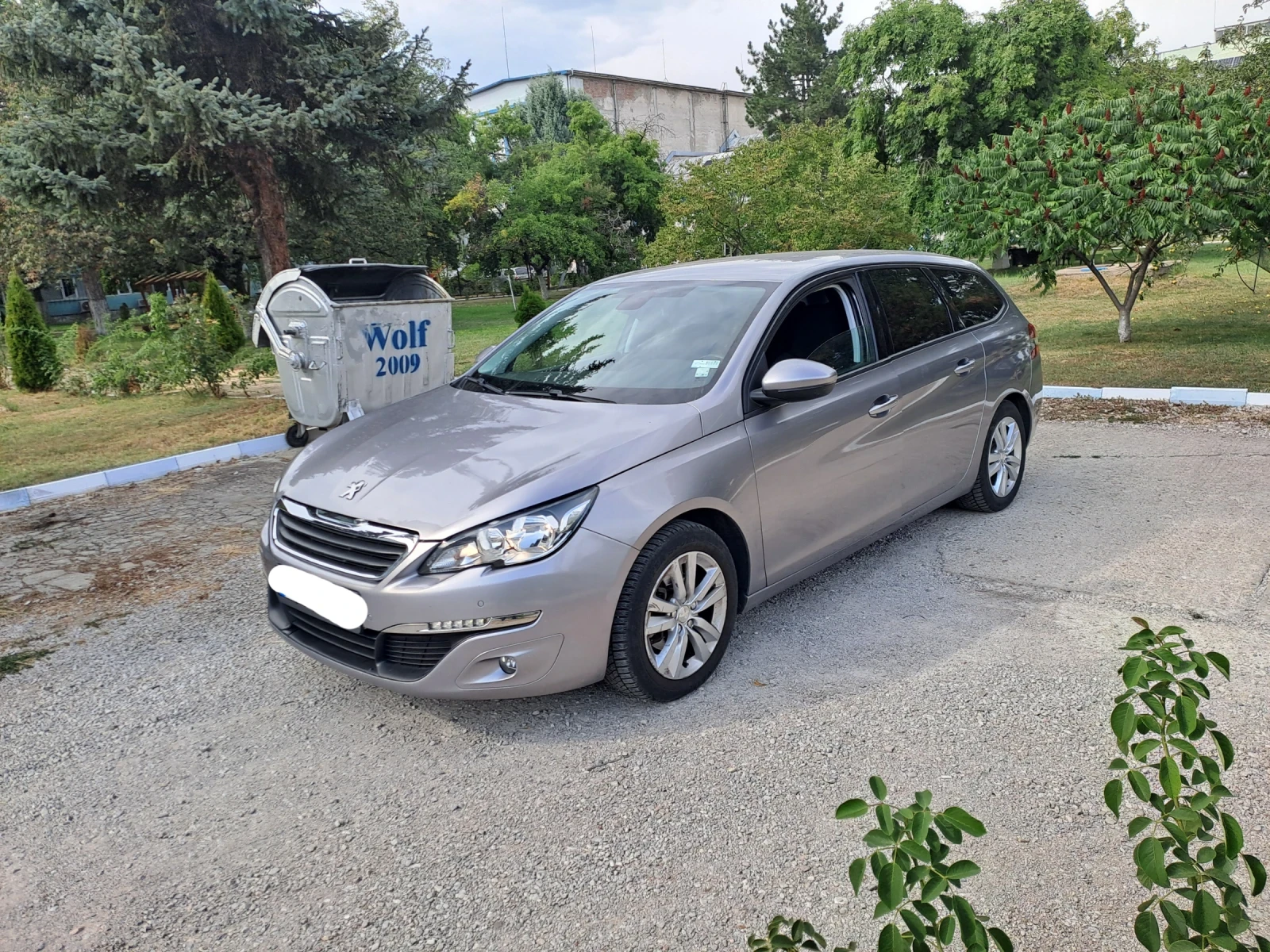 Peugeot 308 1, 6 BlueHDI 100PH.SW/ ТОТАЛНО ОБСЛУЖЕН - изображение 5