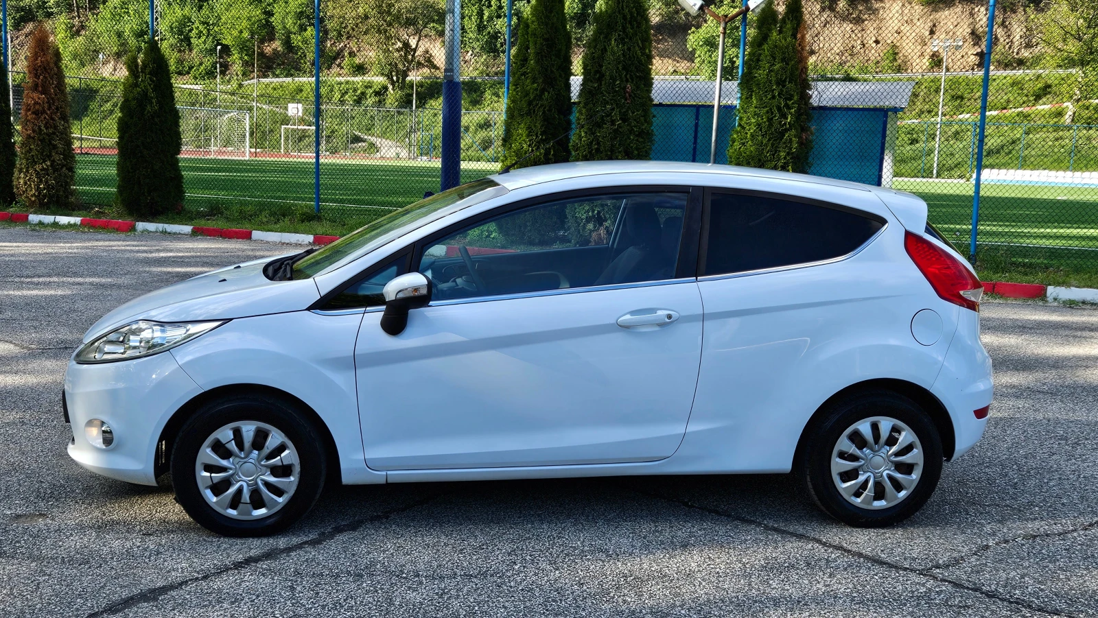 Ford Fiesta 1.3 KLIMATRONIK/TITANIUM - изображение 3