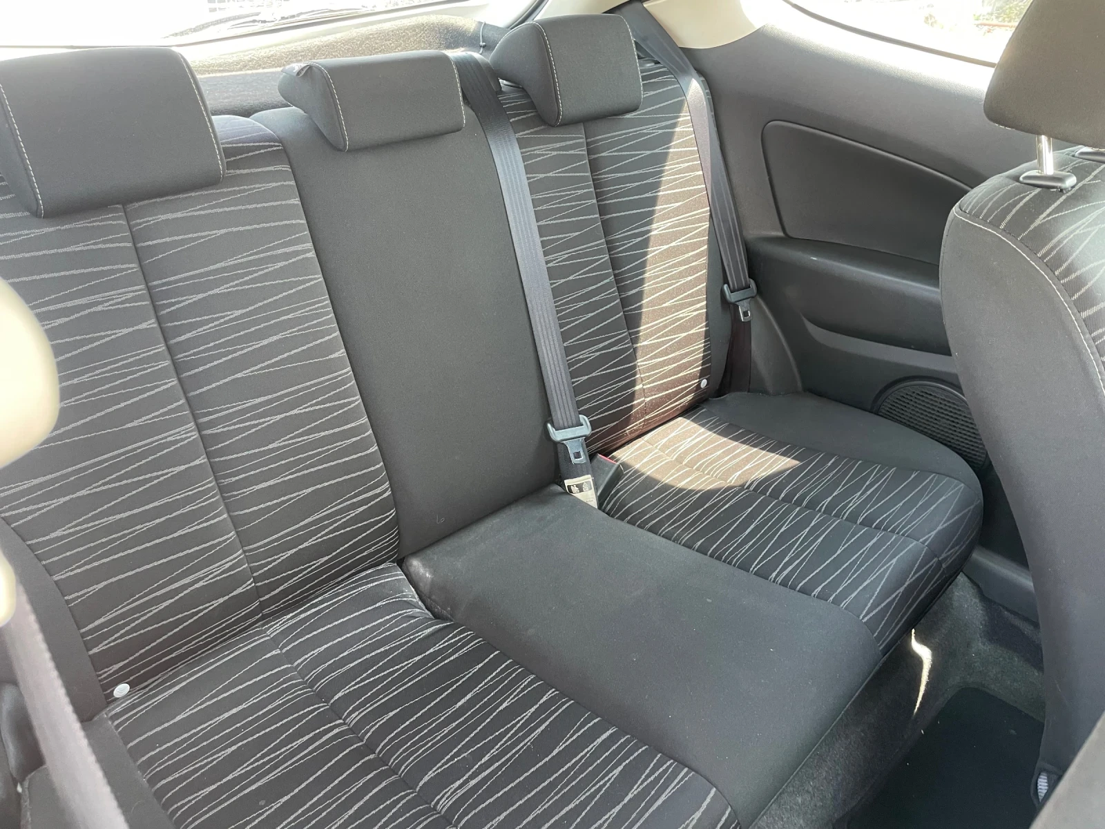 Mazda 2 1.4HDI-ITALIA - изображение 7