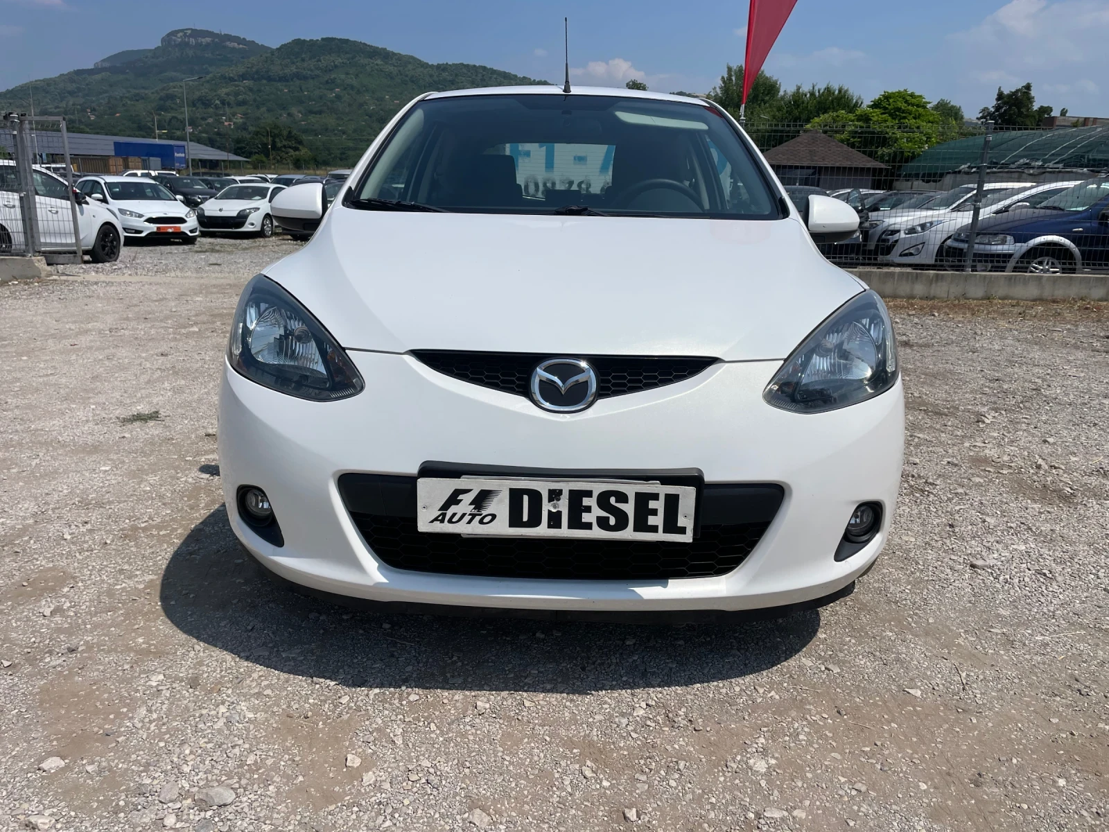 Mazda 2 1.4HDI-ITALIA - изображение 2