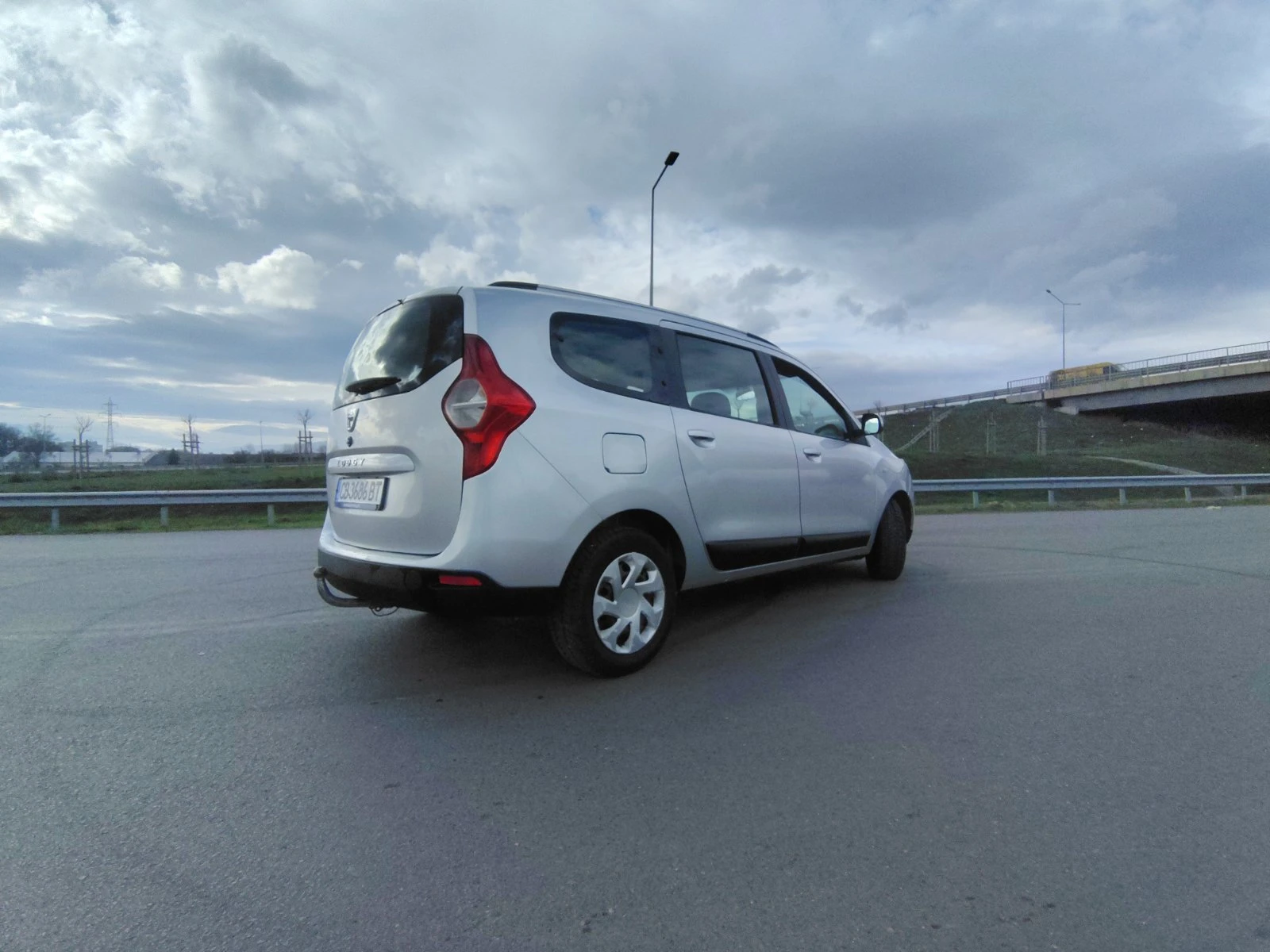 Dacia Lodgy  - изображение 4