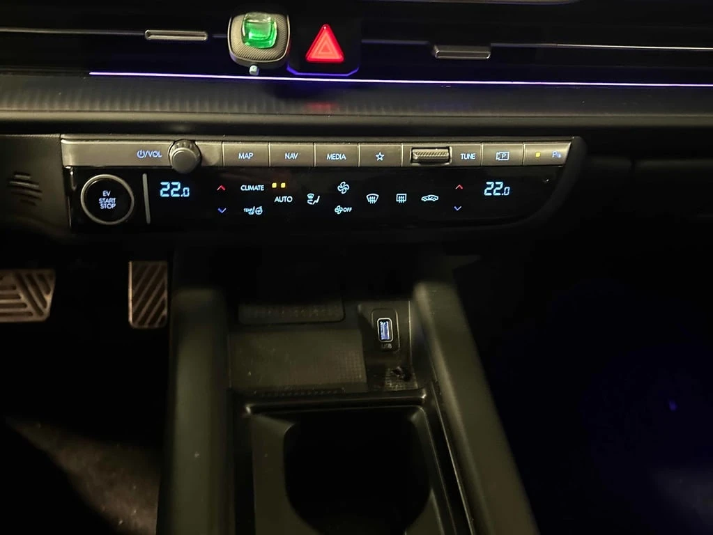 Hyundai Ioniq 6 Preferred AWD Long Range w/Ultimate Pkg  CARFAX | Mobile.bg � ����������� 9