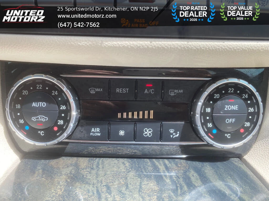 Mercedes-Benz CLS 550 4MATIC* AMG* DISTRONIC* HARMAN* ОБДУХВАНЕ* КАМЕРА, снимка 14 - Автомобили и джипове - 54837429