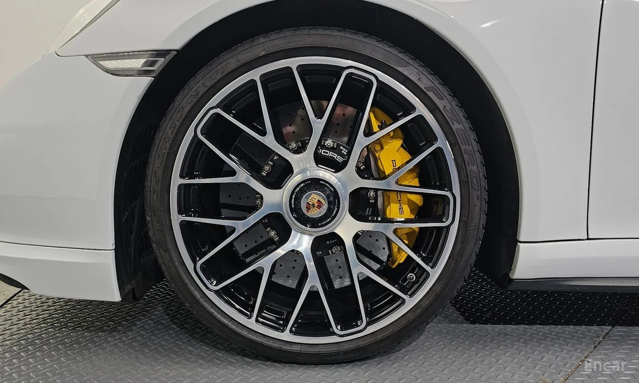 Porsche 911 TURBO S* CABRIO* PDK* LIFT* BOSE* ОБДУХВАНЕ* КАМЕР, снимка 5 - Автомобили и джипове - 54941392