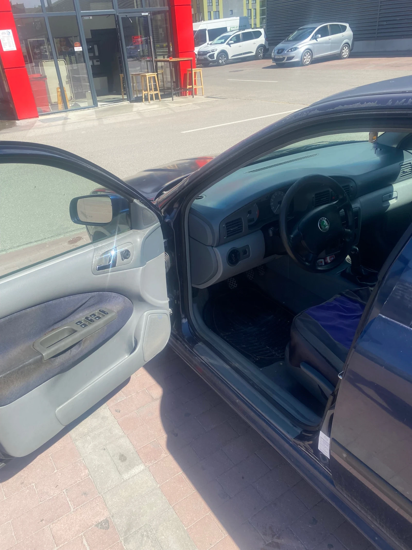 Skoda Octavia 1.9 TDI, снимка 6 - Автомобили и джипове - 54945085