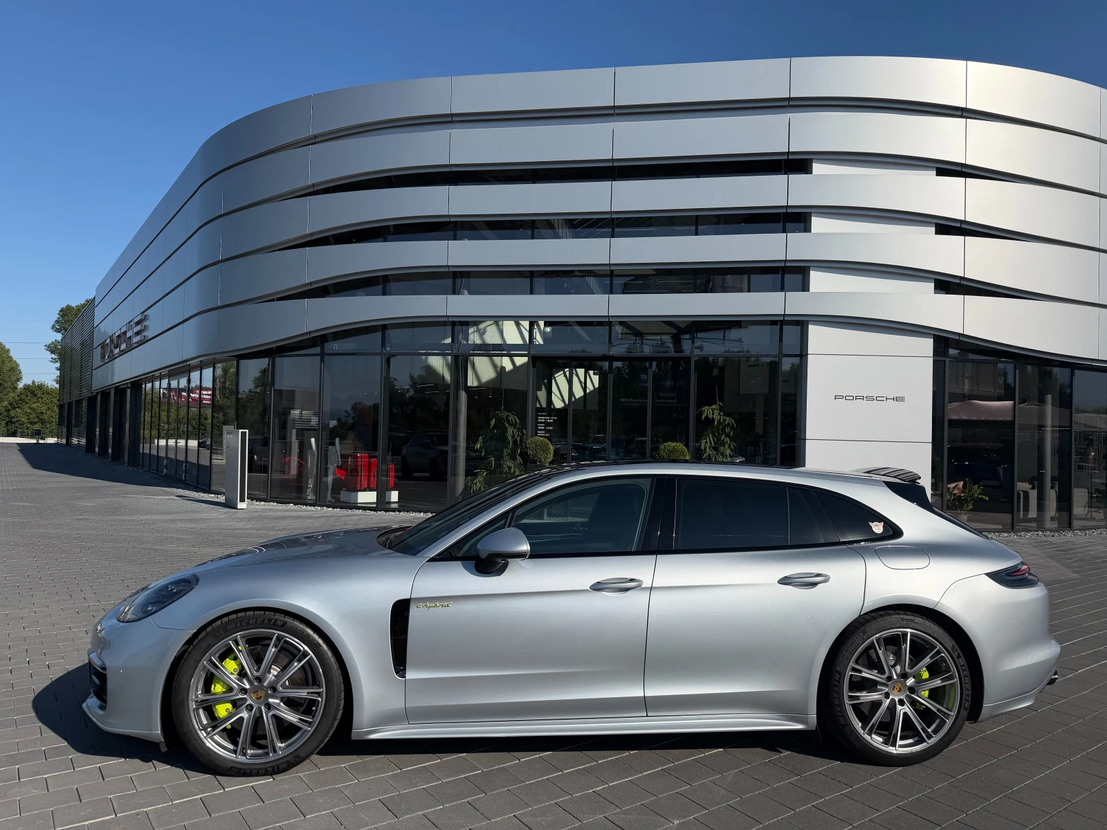 Porsche Panamera 4 E APPROVED, NIGHT VISION, снимка 3 - Автомобили и джипове - 55509264