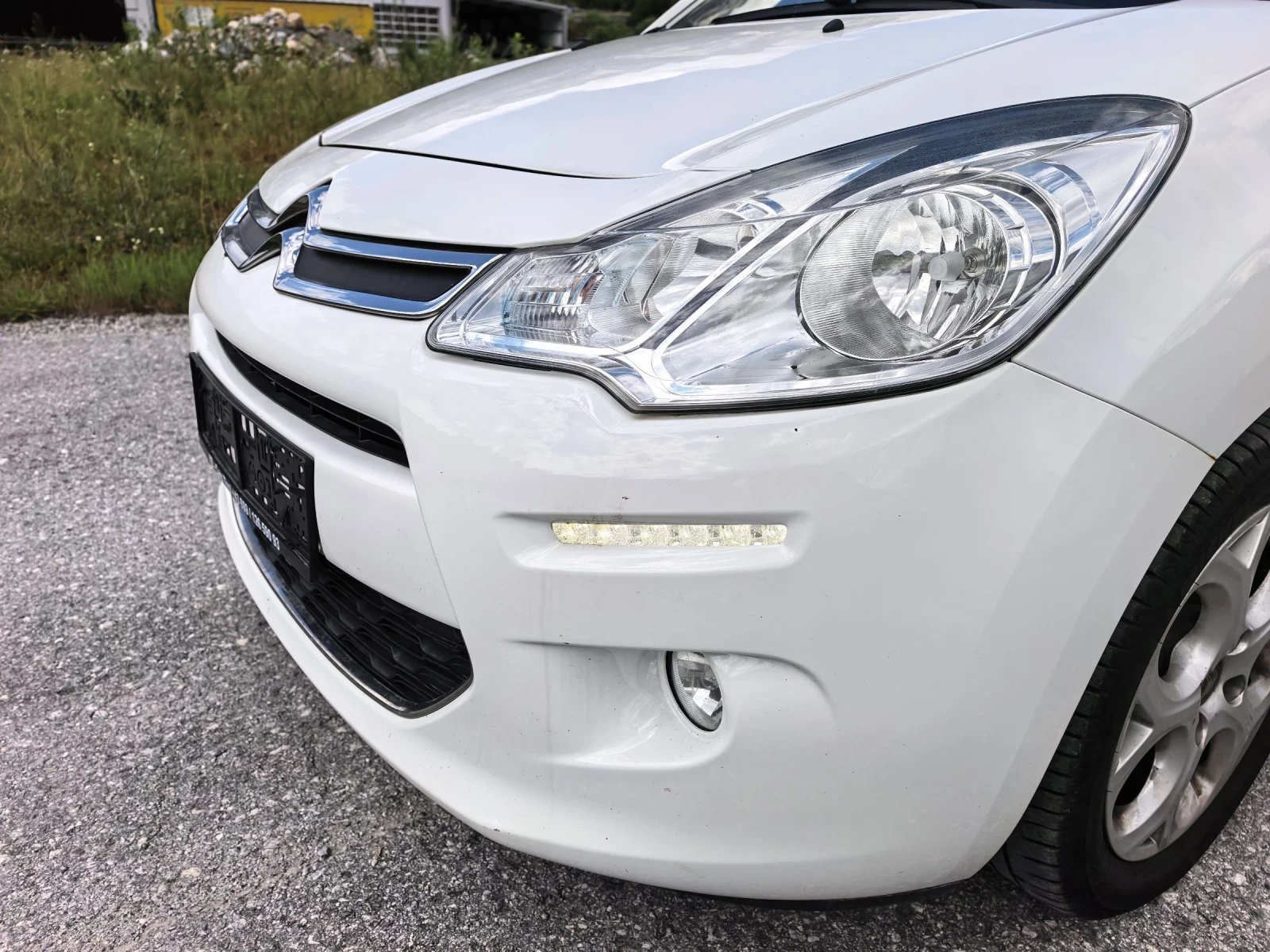 Citroen C3 Бензин Автоматик, снимка 9 - Автомобили и джипове - 55539940