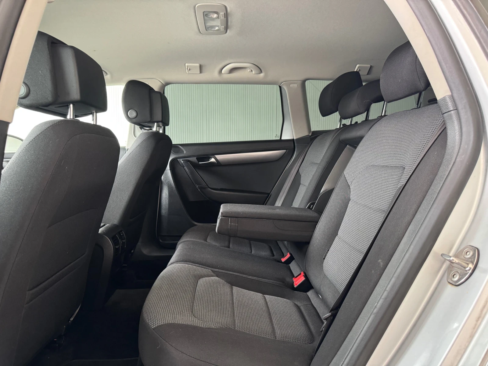 VW Passat 2.0-NAVI-GERMANY, снимка 13 - Автомобили и джипове - 55817859