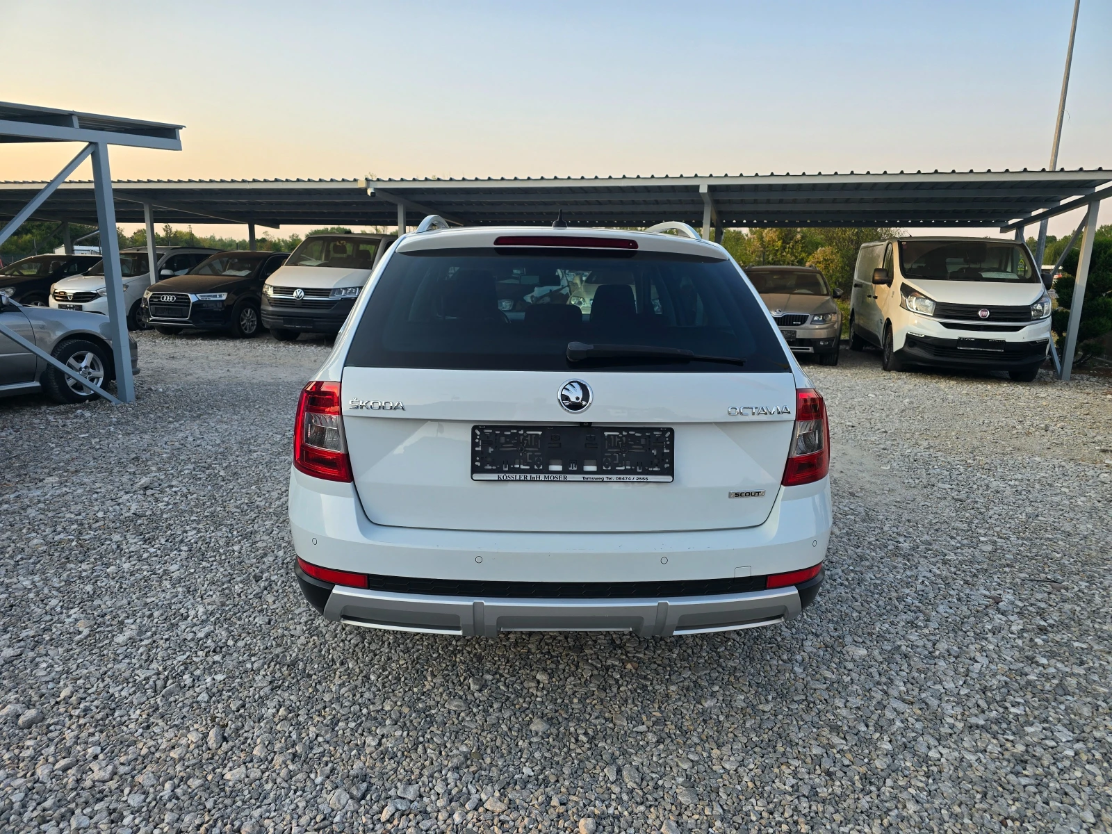 Skoda Octavia 2.0DSG SCOUT ! ! ПАНОРАМА  ЕВРО 6, снимка 4 - Автомобили и джипове - 56052509