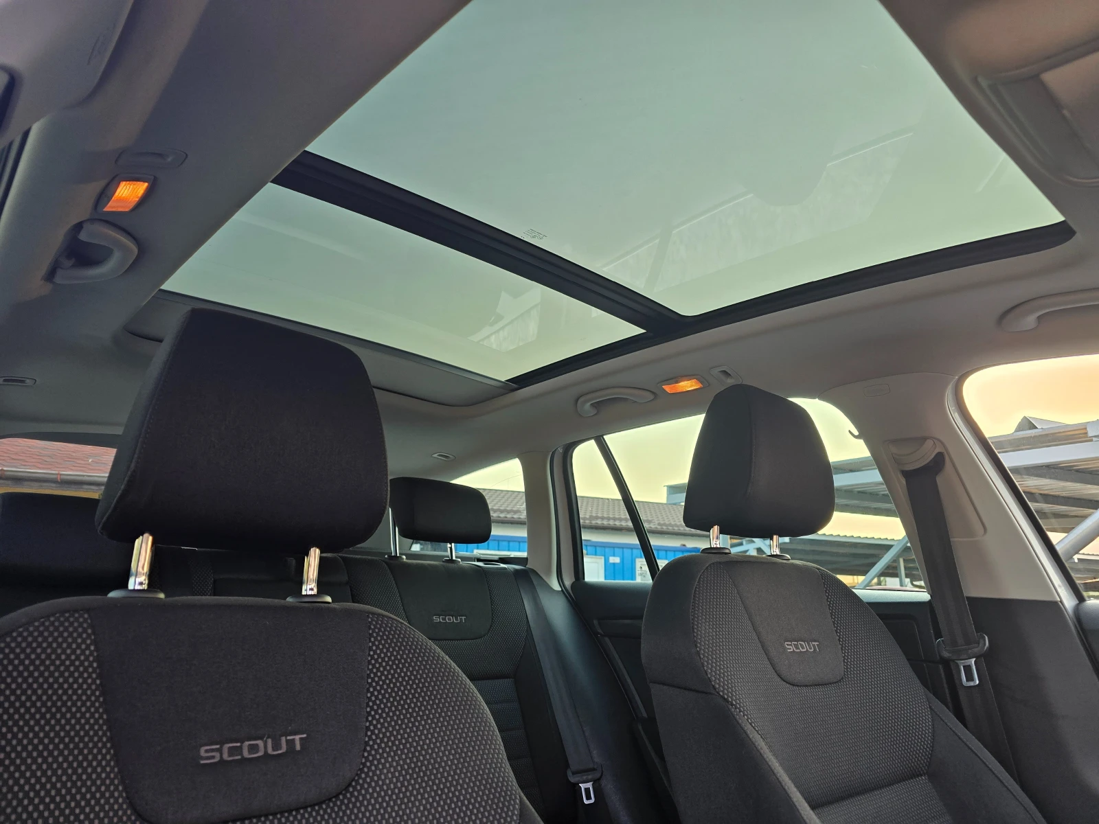 Skoda Octavia 2.0DSG SCOUT ! ! ПАНОРАМА  ЕВРО 6, снимка 15 - Автомобили и джипове - 56052509