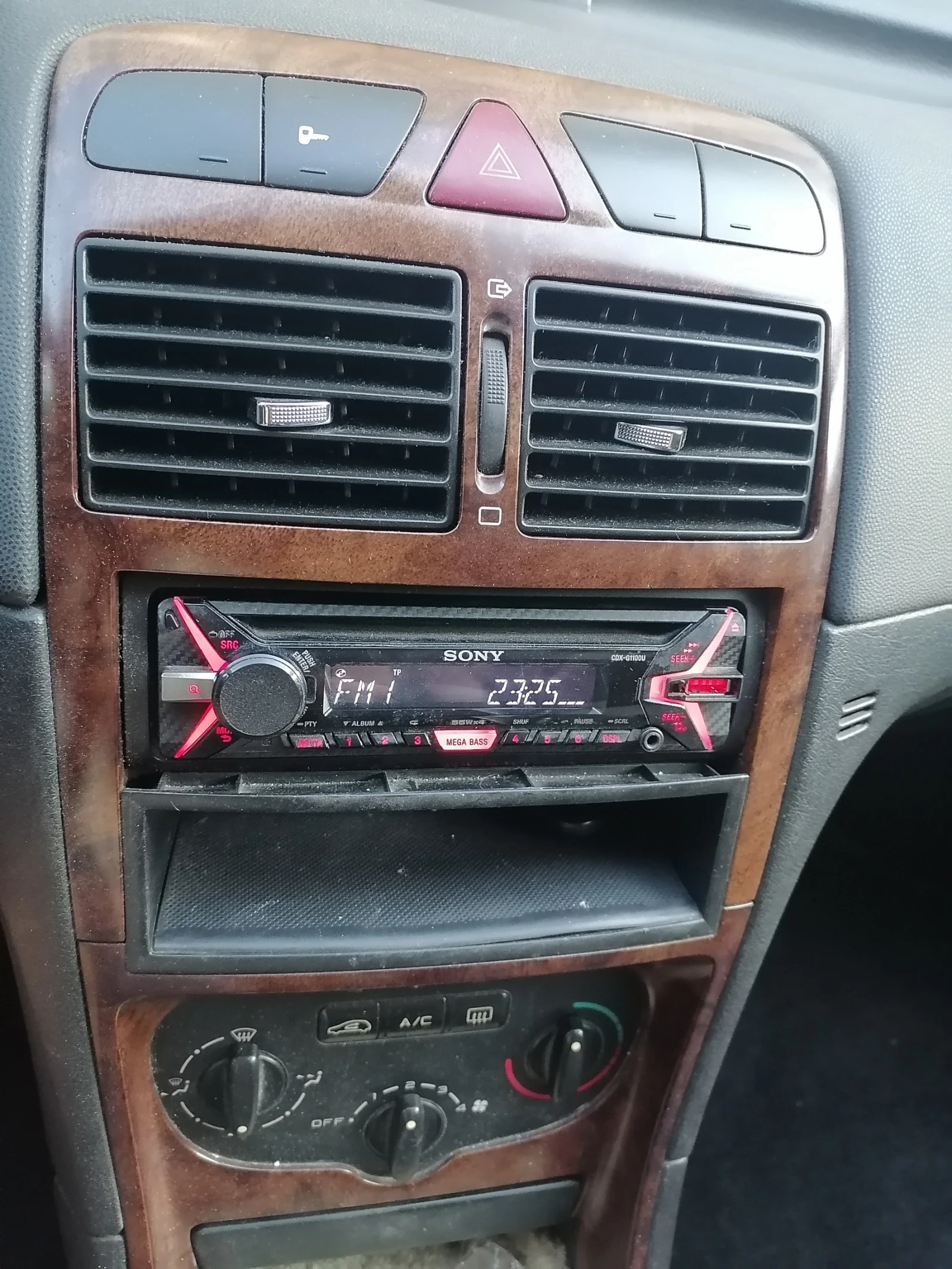 Peugeot 307, снимка 4 - Автомобили и джипове - 56175694