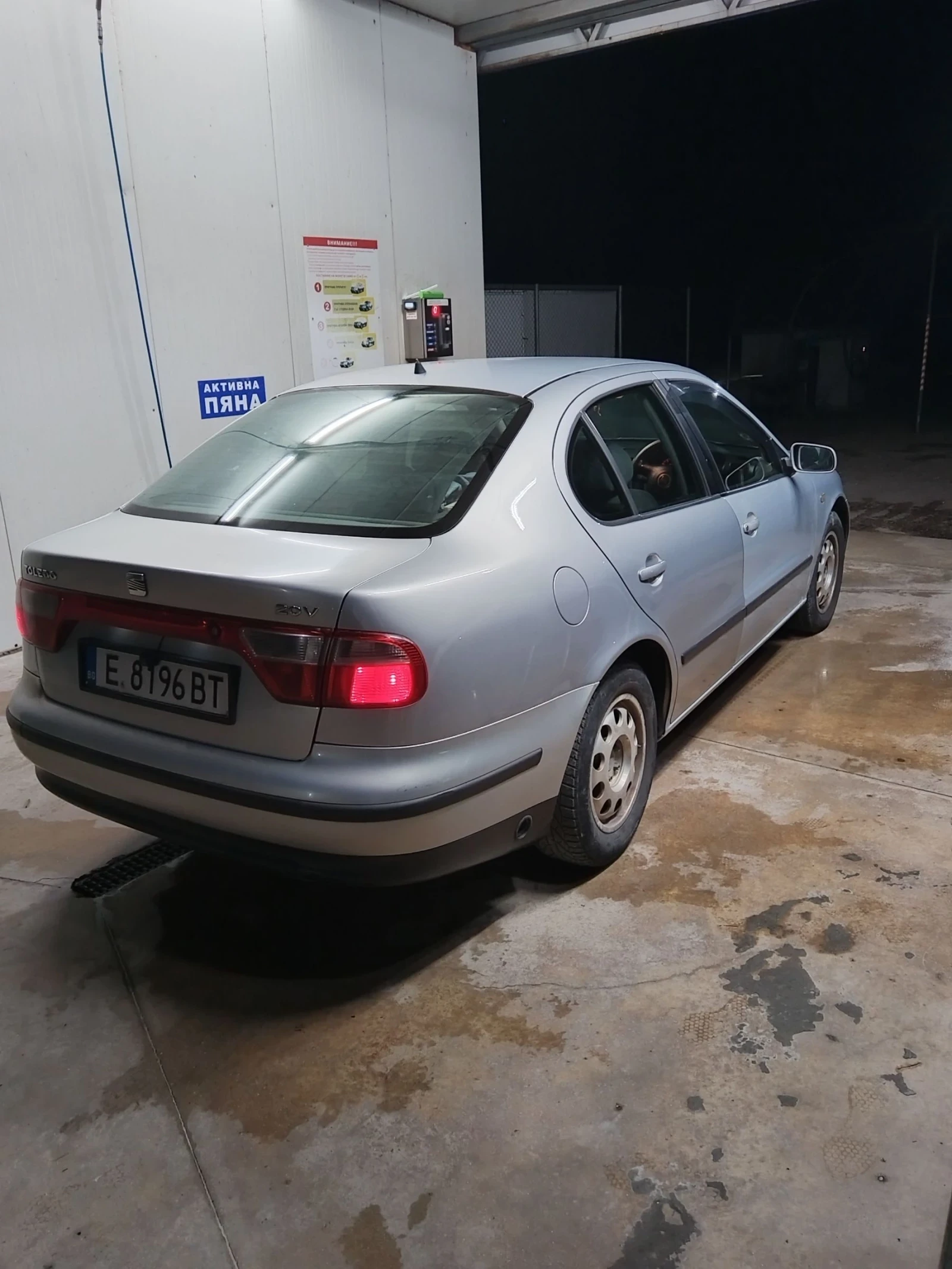 Seat Toledo 1.8 20v, снимка 4 - Автомобили и джипове - 56585134