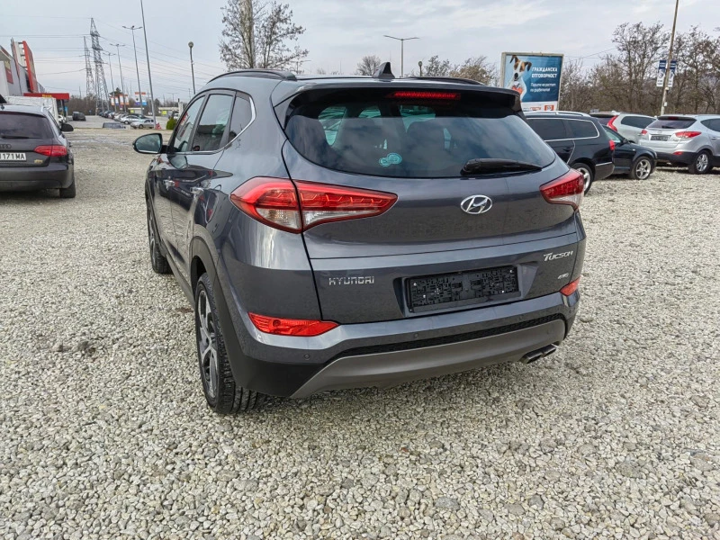 Hyundai Tucson 2.0crdi * 4x4* Navi* PANORAMA* UNIKAT* БАРТЕР* , снимка 6 - Автомобили и джипове - 38939651