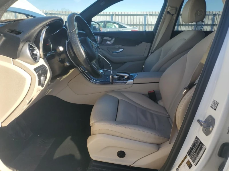 Mercedes-Benz GLC 300, снимка 7 - Автомобили и джипове - 48720142