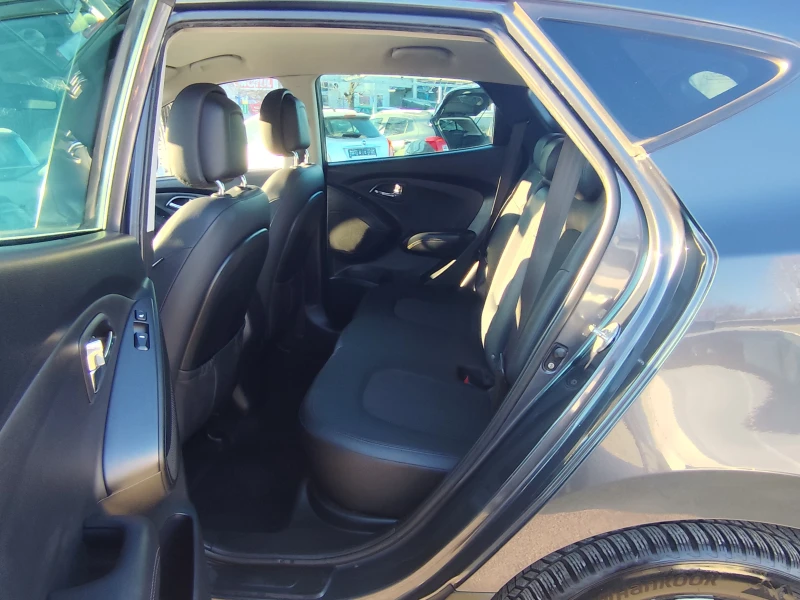 Hyundai IX35 1.7CRDi* EURO5A* КОЖА* KLIMATRONIK* ПОДГРЕВ, снимка 10 - Автомобили и джипове - 52774499