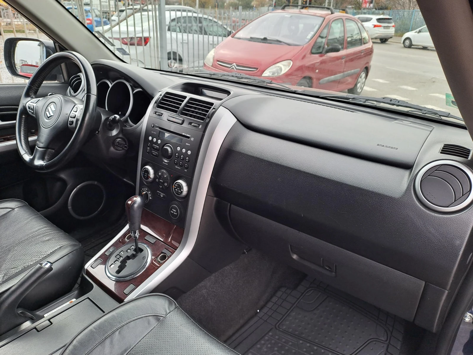 Suzuki Grand vitara 2.0 JLXEL AUTO - изображение 9