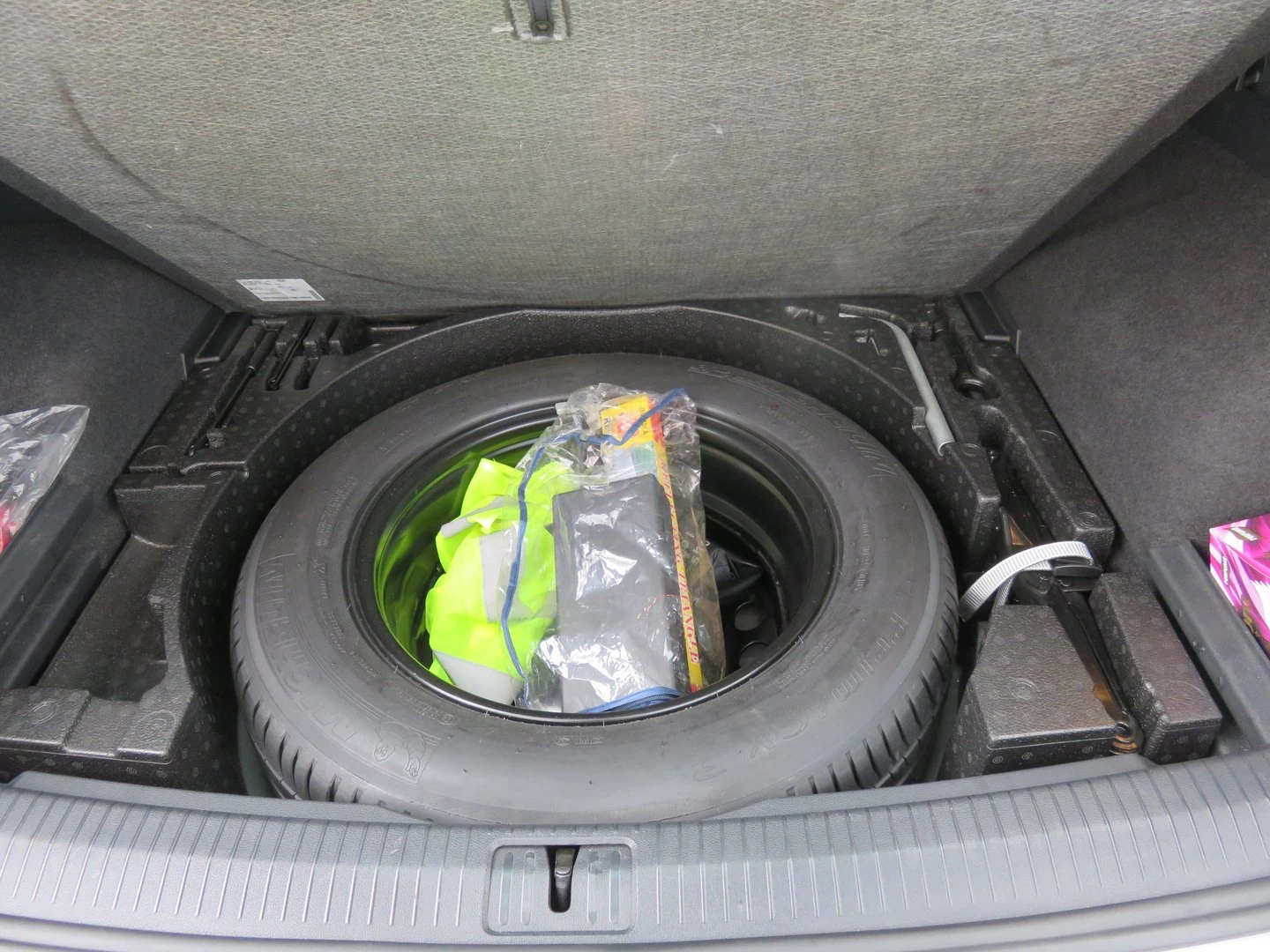 VW Tiguan 2.0 TDI SCR DSG 4MO Highline | Mobile.bg � ����������� 7