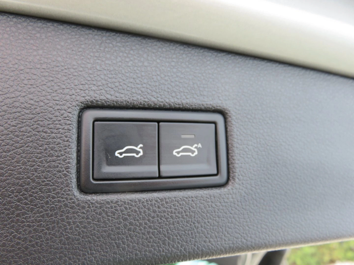 VW Tiguan 2.0 TDI SCR DSG 4MO Highline | Mobile.bg � ����������� 8