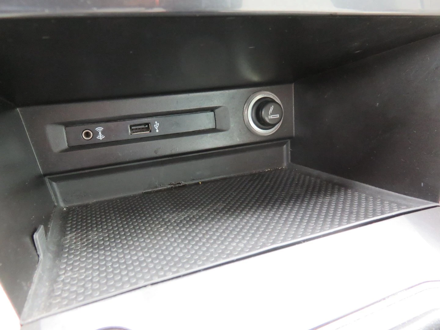 VW Tiguan 2.0 TDI SCR DSG 4MO Highline | Mobile.bg   10