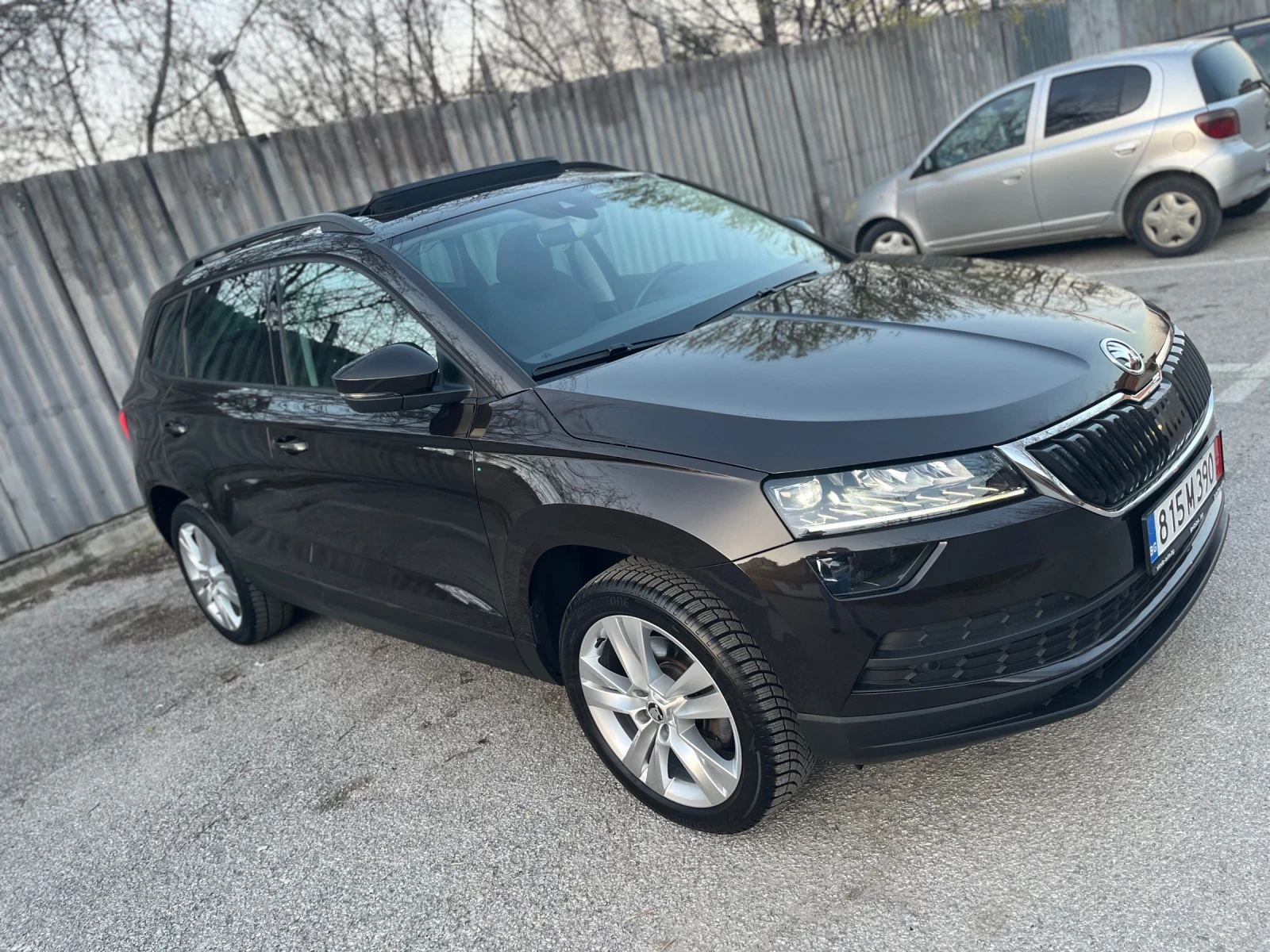 Skoda Karoq 1.5 TSI 7 DSG /Панорама/Печка, снимка 3 - Автомобили и джипове - 53829507