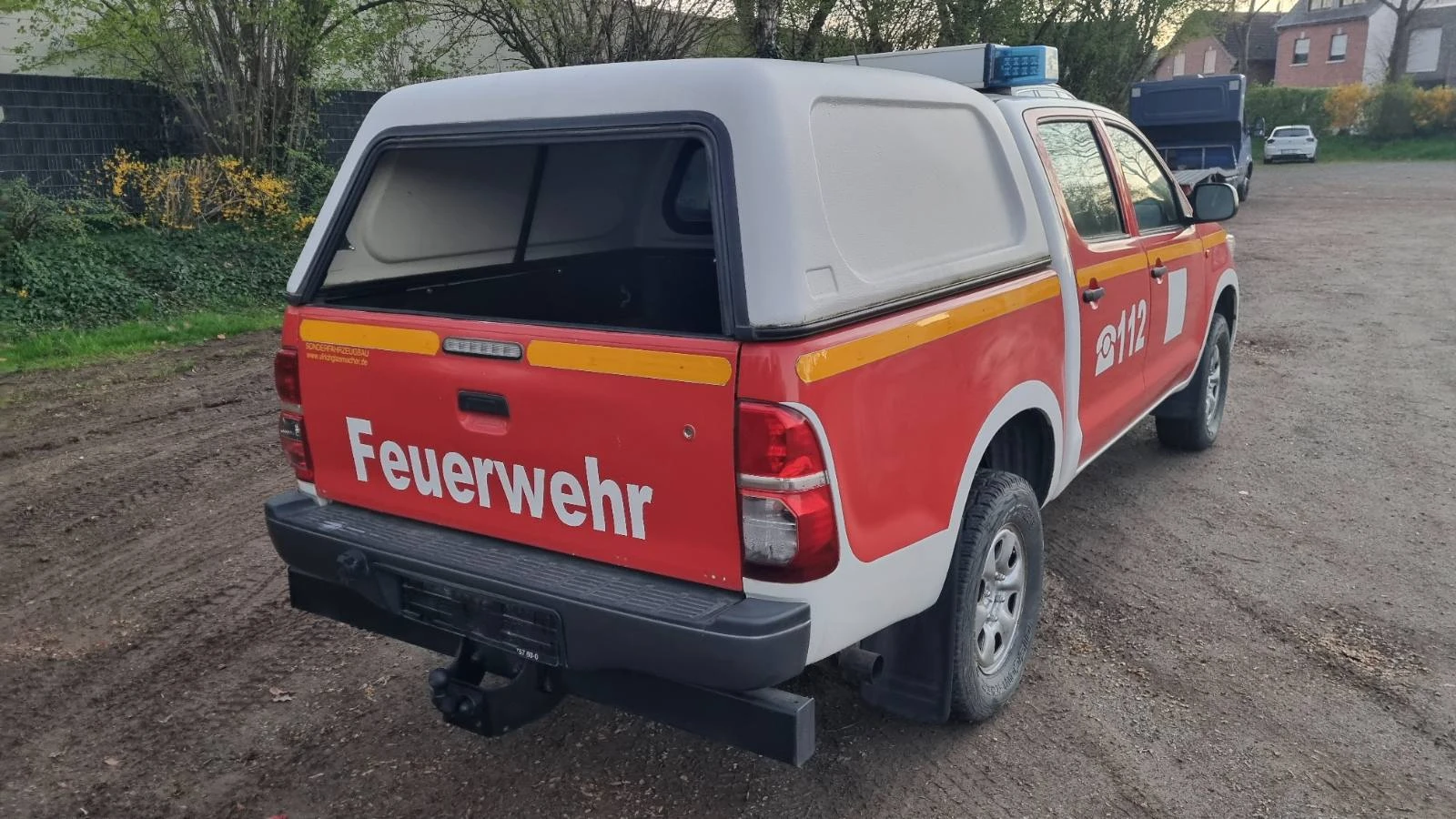 Toyota Hilux 2.5D 4X4 HARDTOP, снимка 7 - Автомобили и джипове - 54064516