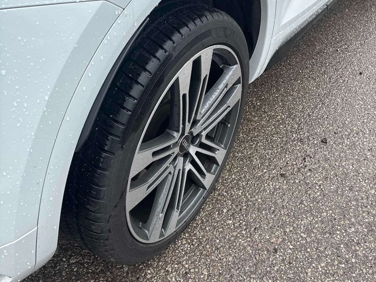 Audi SQ5 * Progressiv * MATRIX* DISTRONIC* PANO* , снимка 12 - Автомобили и джипове - 54162150