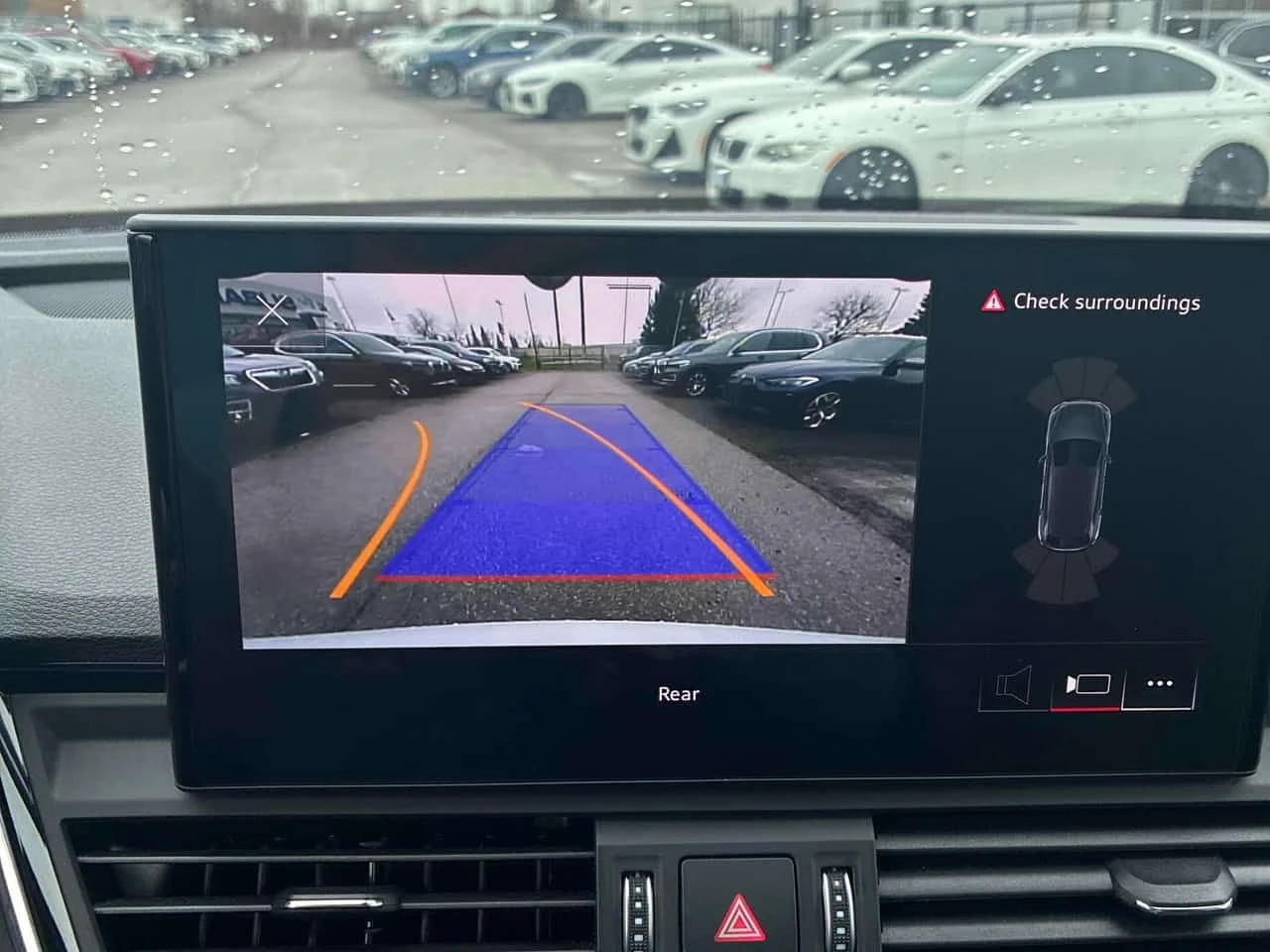 Audi SQ5 * Progressiv * MATRIX* DISTRONIC* PANO* , снимка 10 - Автомобили и джипове - 54162150