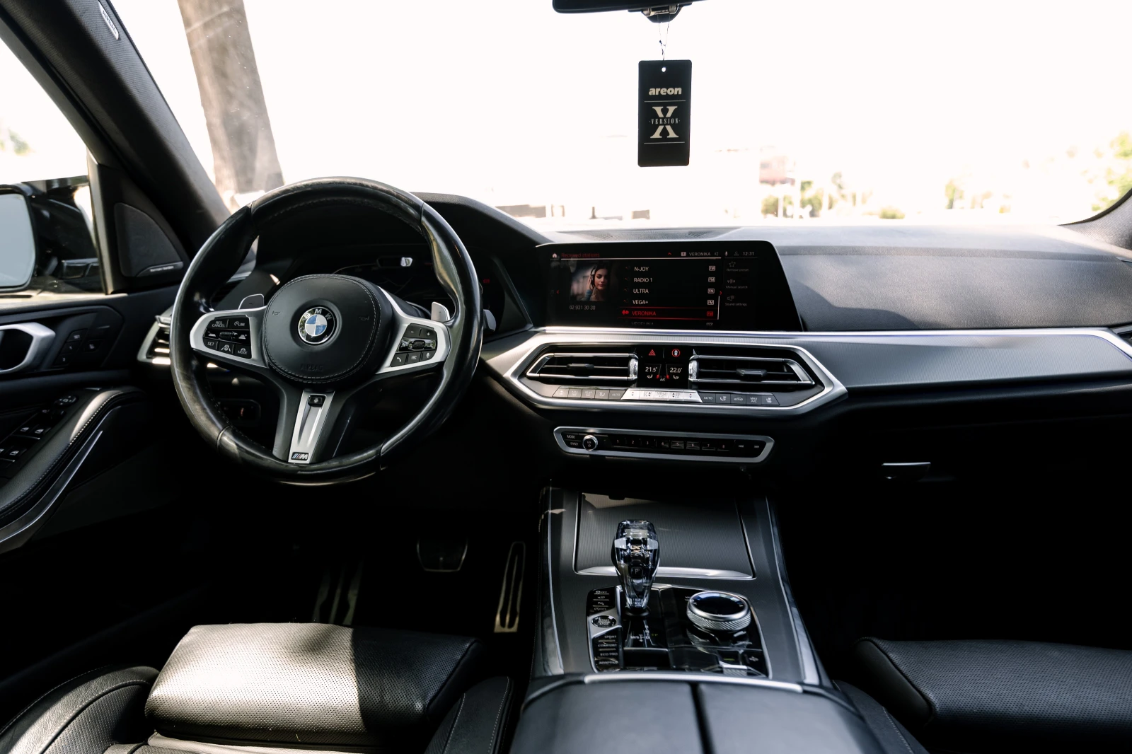 BMW X5 xDrive40i M-Pack, снимка 8 - Автомобили и джипове - 54747330