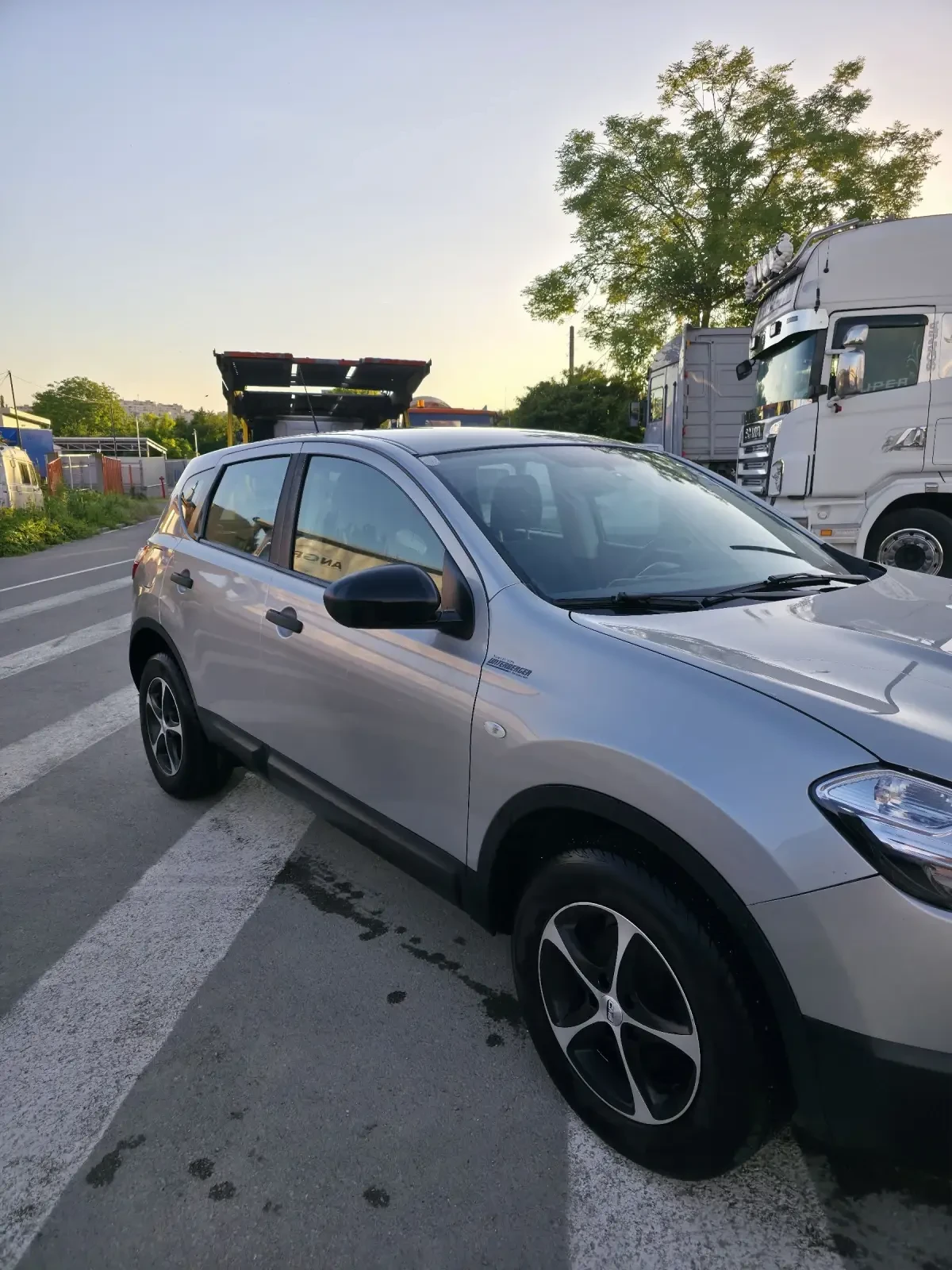 Nissan Qashqai, снимка 4 - Автомобили и джипове - 54768298