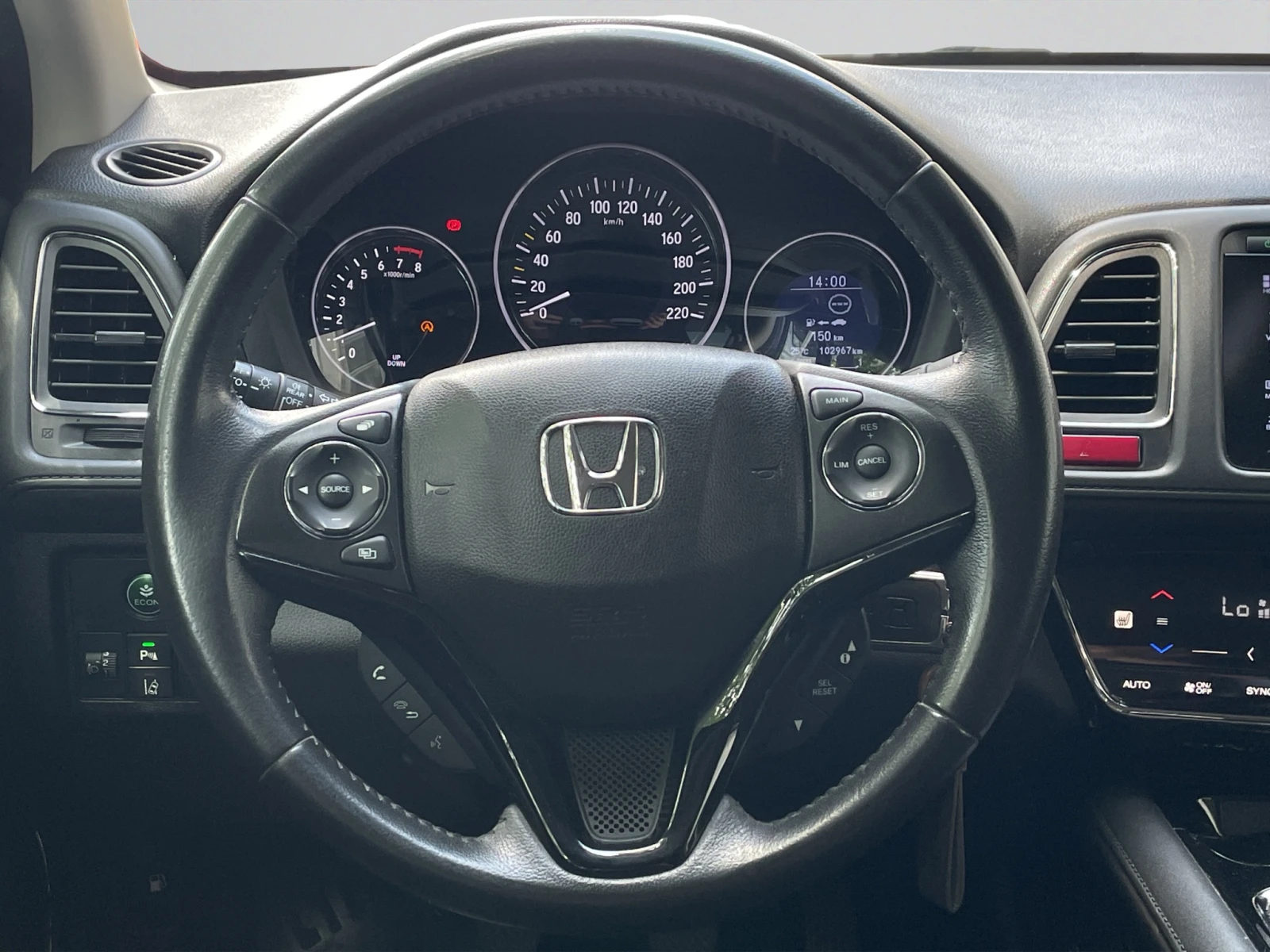 Honda Hr-v Elegance 1.5 i- VTEC 130 hp MT, снимка 10 - Автомобили и джипове - 54910179