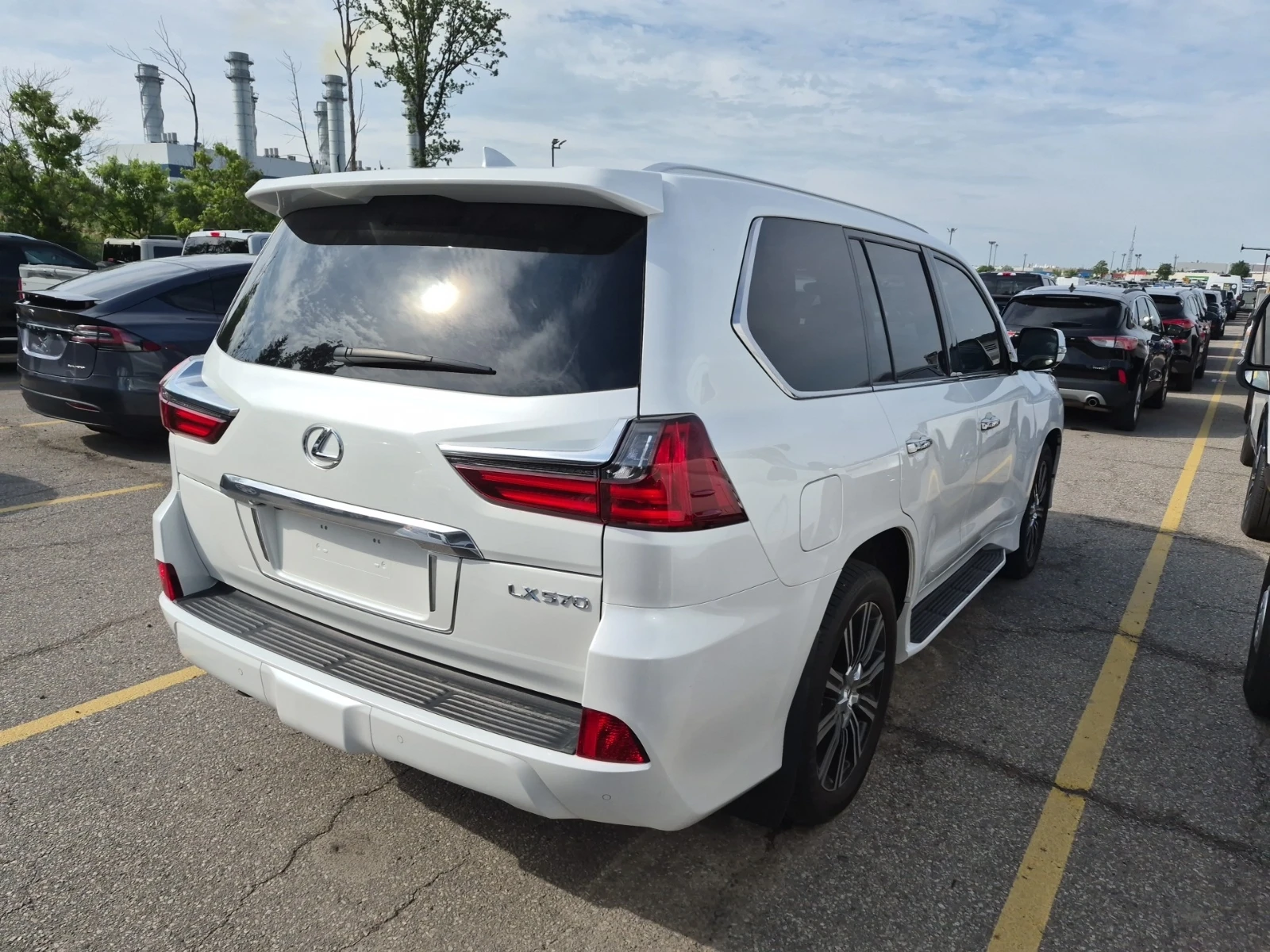 Lexus LX 570, снимка 3 - Автомобили и джипове - 55191654
