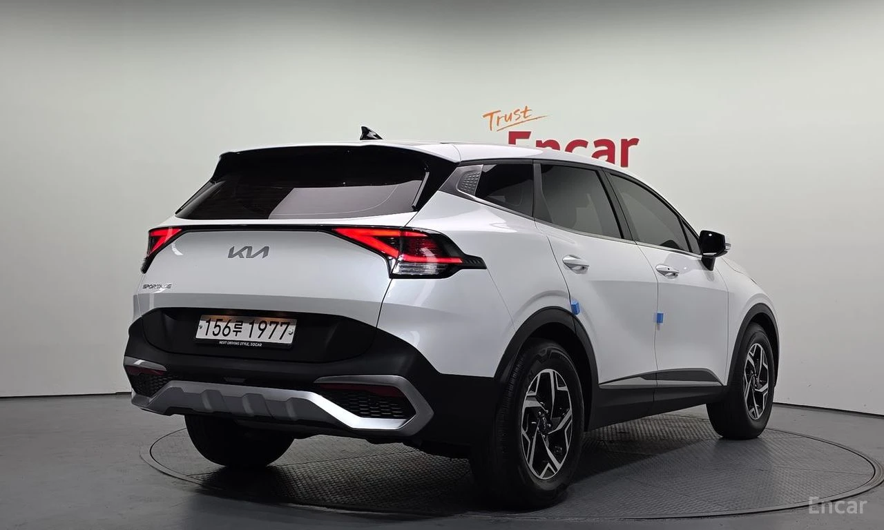 Kia Sportage ДИСТРОНИК* LANE* ASSIST* ПОДГРЕВ* КАМЕРА* , снимка 2 - Автомобили и джипове - 55776108