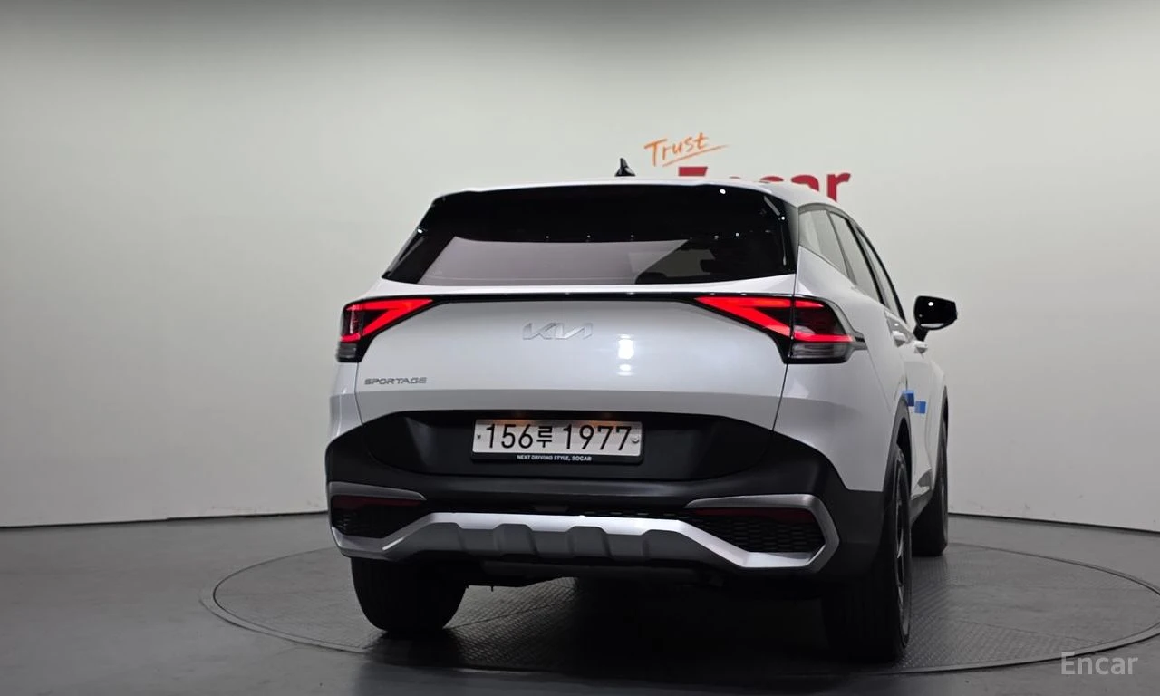 Kia Sportage ДИСТРОНИК* LANE* ASSIST* ПОДГРЕВ* КАМЕРА* , снимка 4 - Автомобили и джипове - 55776108
