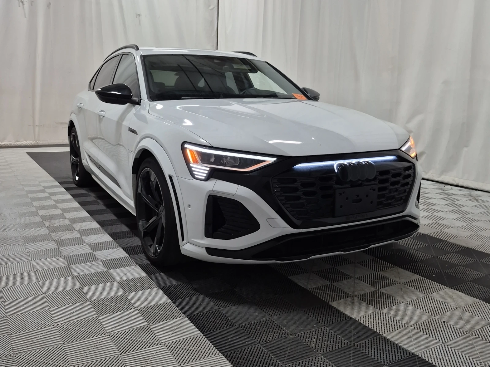 Audi SQ8 E-tron Sportback QUATTRO | Mobile.bg � ����������� 2