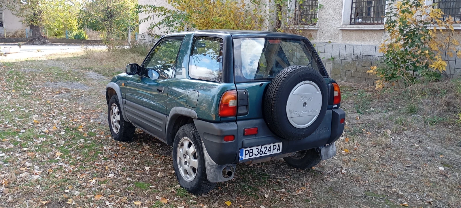Toyota Rav4 Къса база -129к.с., снимка 9 - Автомобили и джипове - 56643412