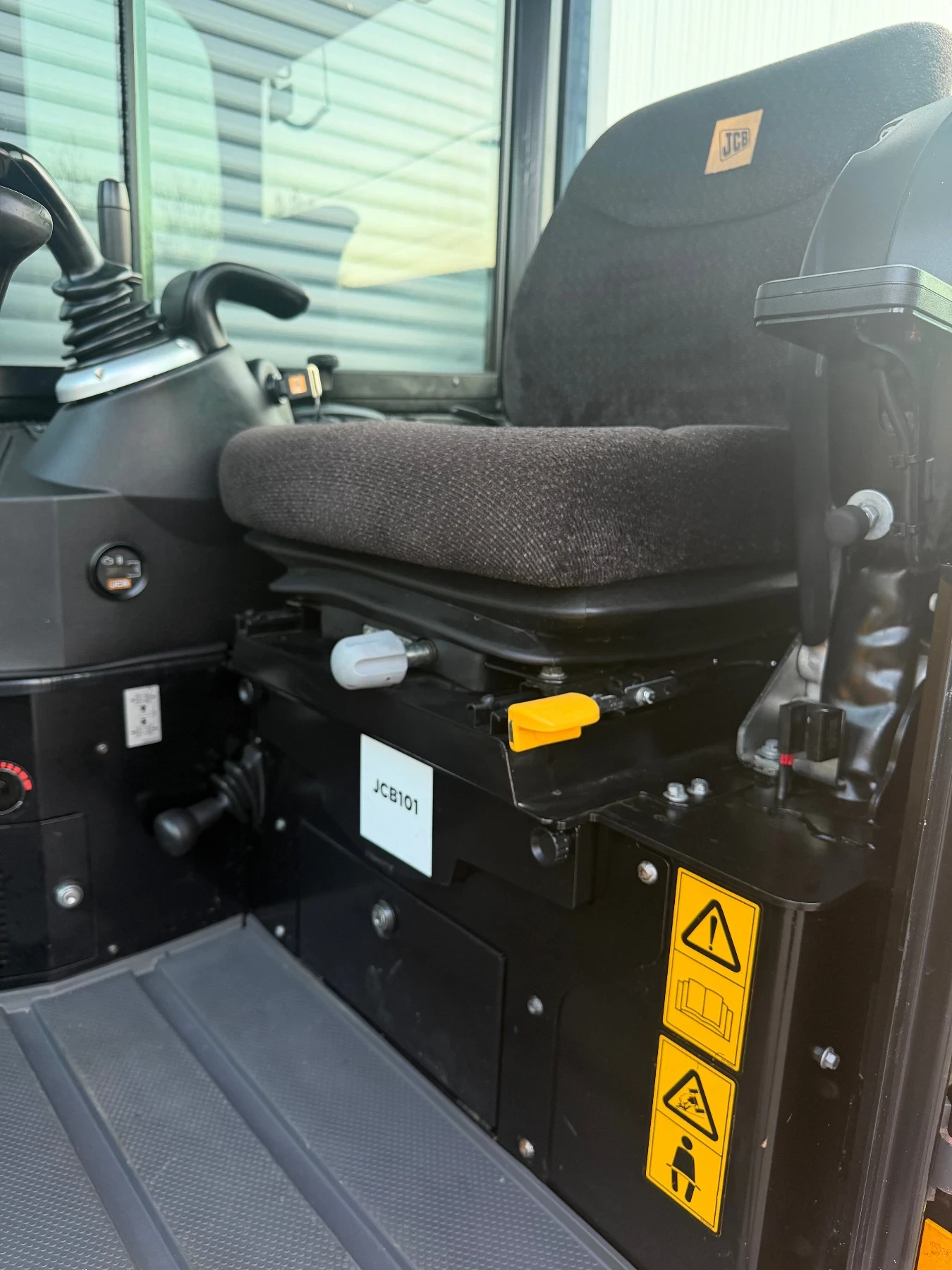 ����� JCB 16C 2023�. 338��. | Mobile.bg � ����������� 11