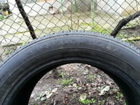 Гуми Зимни 235/50R18, снимка 6