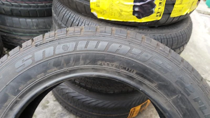 Гуми Зимни 175/65R14, снимка 4 - Гуми и джанти - 27967340