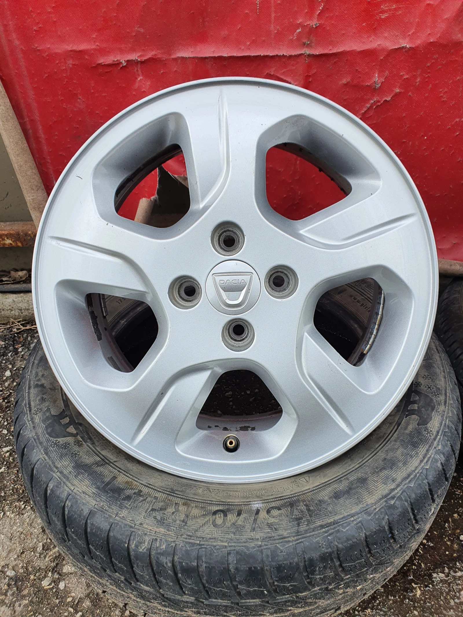 Джанти за Dacia Sandero, снимка 9 - Гуми и джанти - 52097404