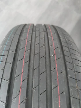 Гуми Летни 235/50R20, снимка 2 - Гуми и джанти - 49163068