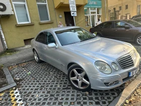 Mercedes-Benz E 320, снимка 5