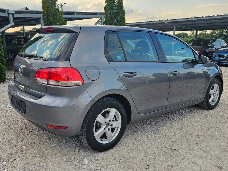 VW Golf 1, 4 I КЛИМАТРОНИК 80кс. , снимка 5 - Автомобили и джипове - 46292752